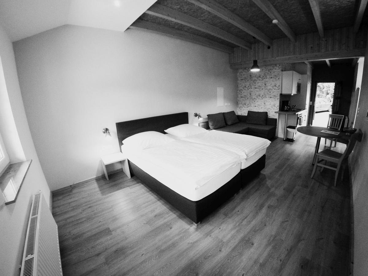 Brauhaus Obermuehle Hotel เบราน์เฟลส์ ภายนอก รูปภาพ
